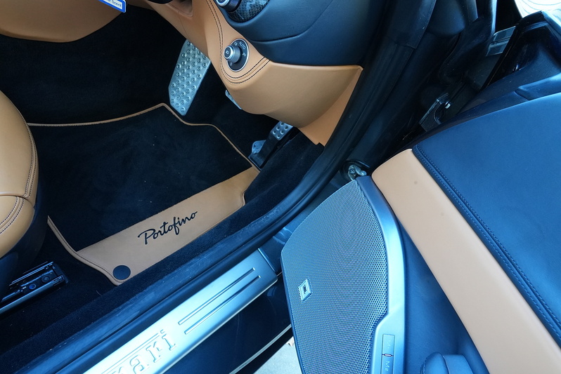 Ferrari Portofino T V8 - U527