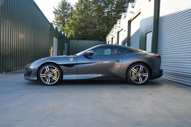 Ferrari Portofino T V8 - U527