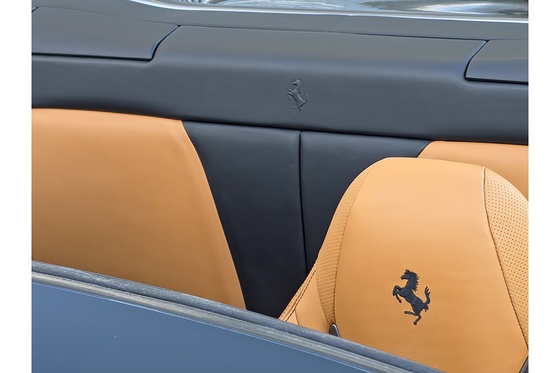 Ferrari Portofino T V8 - U527