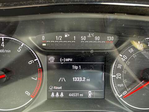 Vauxhall Corsa 1.4i ecoTEC Design Euro 6 5dr - U125482