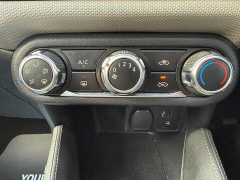 Nissan Micra 1.0 Acenta Euro 6 5dr - U125483
