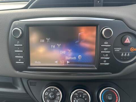 Toyota Yaris 1.5 VVT-i Icon Euro 6 5dr - U125485