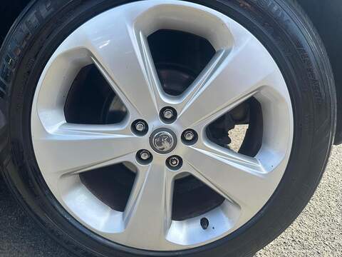 Vauxhall Mokka 1.6 Exclusiv SUV 5dr Petrol Manual 2WD Euro 5 (s/s) (115 ps) - U125509