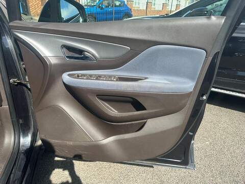 Vauxhall Mokka 1.6 Exclusiv SUV 5dr Petrol Manual 2WD Euro 5 (s/s) (115 ps) - U125509