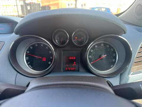 Vauxhall Mokka 1.6 Exclusiv SUV 5dr Petrol Manual 2WD Euro 5 (s/s) (115 ps) - U125509