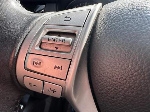 Nissan Qashqai 1.5 dCi N-Connecta 2WD Euro 6 (s/s) 5dr - U125513