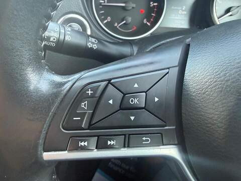 Nissan Qashqai 1.5 dCi N-Connecta Euro 6 (s/s) 5dr - U125514