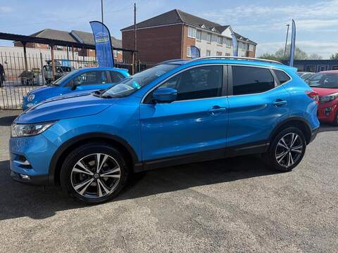 Nissan Qashqai 1.5 dCi N-Connecta Euro 6 (s/s) 5dr - U125514