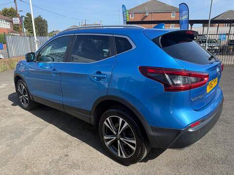 Nissan Qashqai 1.5 dCi N-Connecta Euro 6 (s/s) 5dr - U125514