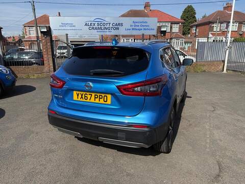Nissan Qashqai 1.5 dCi N-Connecta Euro 6 (s/s) 5dr - U125514