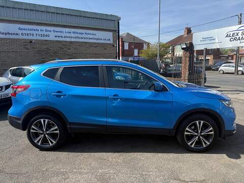 Nissan Qashqai 1.5 dCi N-Connecta Euro 6 (s/s) 5dr - U125514