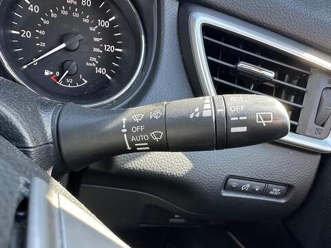 Nissan Qashqai 1.2 DIG-T n-tec+ 2WD Euro 6 (s/s) 5dr - U125515
