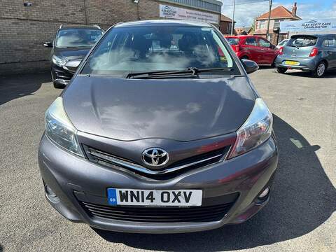 Toyota Yaris 1.33 Dual VVT-i Icon Plus Euro 5 5dr - U125517