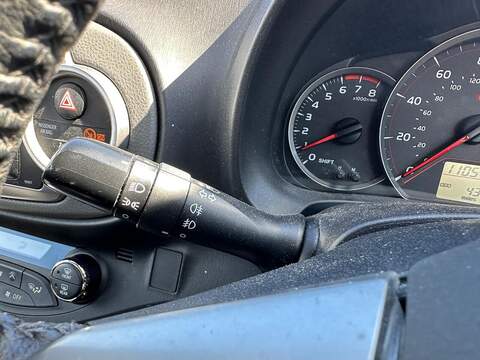 Toyota Yaris 1.33 Dual VVT-i Icon Plus Euro 5 5dr - U125517