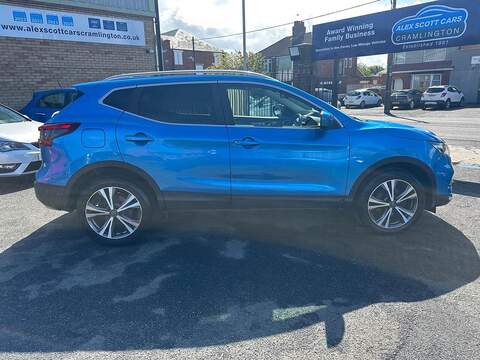 Nissan Qashqai 1.5 dCi N-Connecta Euro 6 (s/s) 5dr - U125520