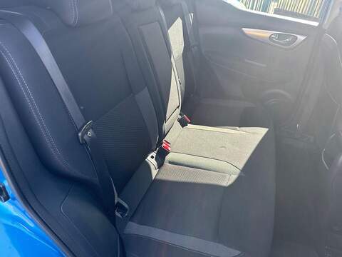 Nissan Qashqai 1.5 dCi N-Connecta Euro 6 (s/s) 5dr - U125520