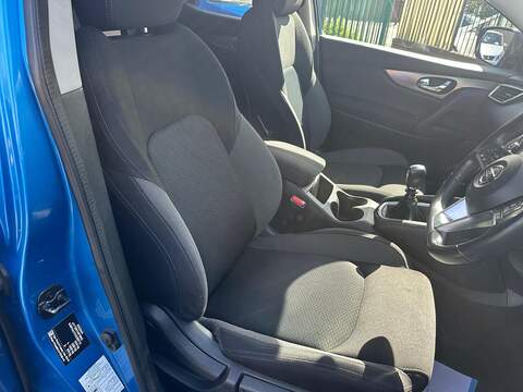 Nissan Qashqai 1.5 dCi N-Connecta Euro 6 (s/s) 5dr - U125520
