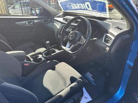 Nissan Qashqai 1.5 dCi N-Connecta Euro 6 (s/s) 5dr - U125520