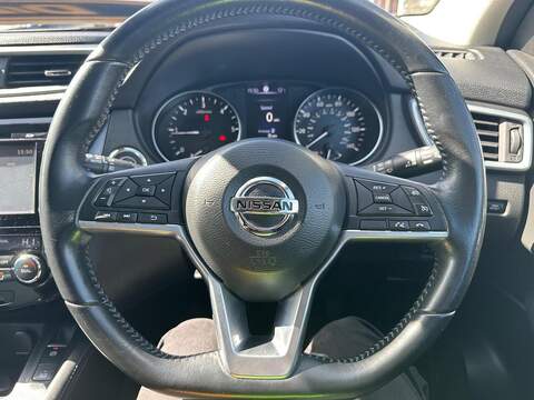 Nissan Qashqai 1.5 dCi N-Connecta Euro 6 (s/s) 5dr - U125520
