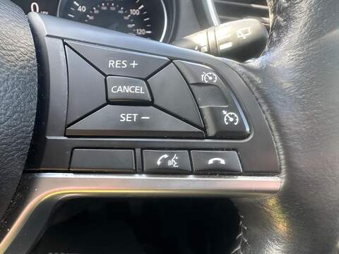 Nissan Qashqai 1.5 dCi N-Connecta Euro 6 (s/s) 5dr - U125520