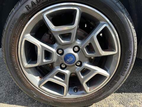 Ford EcoSport 1.0T EcoBoost Titanium SUV 5dr Petrol Manual 2WD Euro 6 (s/s) (125 ps) - U125522