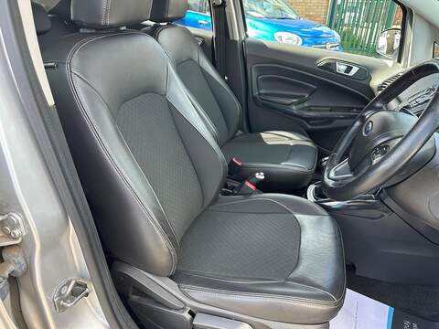 Ford EcoSport 1.0T EcoBoost Titanium SUV 5dr Petrol Manual 2WD Euro 6 (s/s) (125 ps) - U125522