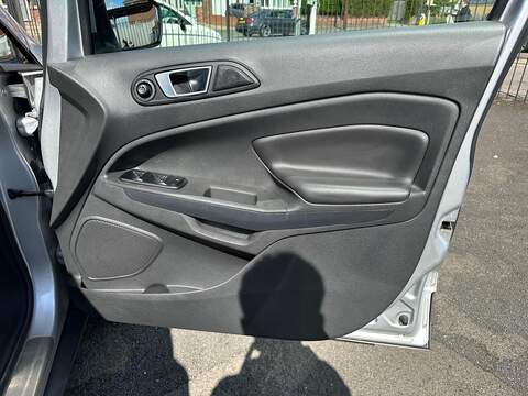 Ford EcoSport 1.0T EcoBoost Titanium SUV 5dr Petrol Manual 2WD Euro 6 (s/s) (125 ps) - U125522