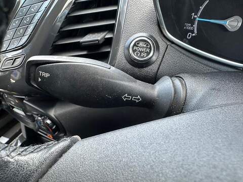 Ford EcoSport 1.0T EcoBoost Titanium SUV 5dr Petrol Manual 2WD Euro 6 (s/s) (125 ps) - U125522