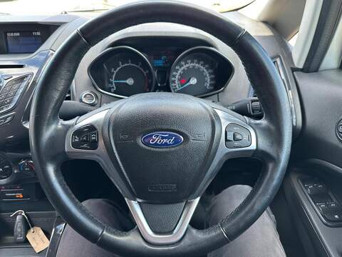 Ford EcoSport 1.0T EcoBoost Titanium SUV 5dr Petrol Manual 2WD Euro 6 (s/s) (125 ps) - U125522