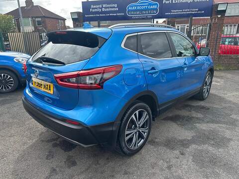 Nissan Qashqai 1.5 dCi N-Connecta Euro 6 (s/s) 5dr - U125532