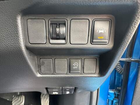 Nissan Qashqai 1.5 dCi N-Connecta Euro 6 (s/s) 5dr - U125532