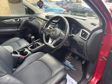 Nissan Qashqai 1.2 DIG-T Tekna Euro 6 (s/s) 5dr - U125533