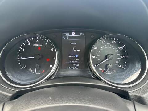 Nissan Qashqai 1.2 DIG-T Tekna Euro 6 (s/s) 5dr - U125533