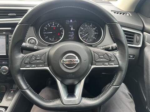 Nissan Qashqai 1.2 DIG-T Tekna Euro 6 (s/s) 5dr - U125533