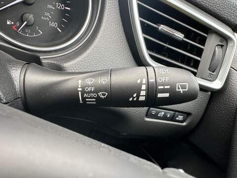 Nissan Qashqai 1.2 DIG-T Tekna Euro 6 (s/s) 5dr - U125533