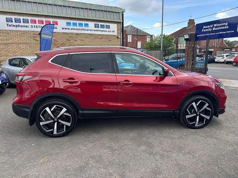 Nissan Qashqai 1.2 DIG-T Tekna Euro 6 (s/s) 5dr - U125533