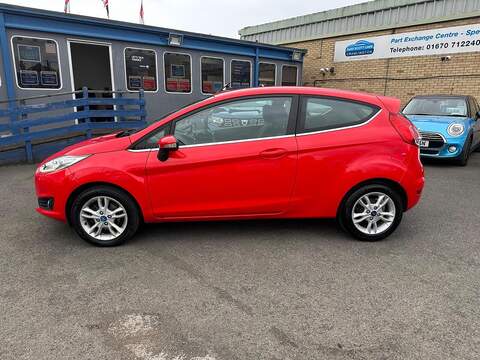 Ford Fiesta 1.25 Zetec Euro 6 3dr - U125544