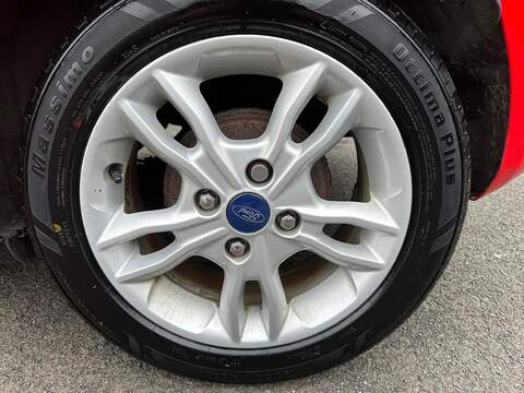 Ford Fiesta 1.25 Zetec Euro 6 3dr - U125544