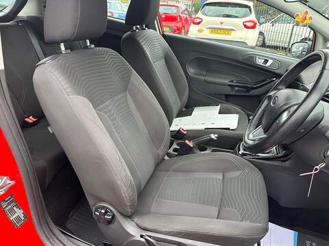 Ford Fiesta 1.25 Zetec Euro 6 3dr - U125544