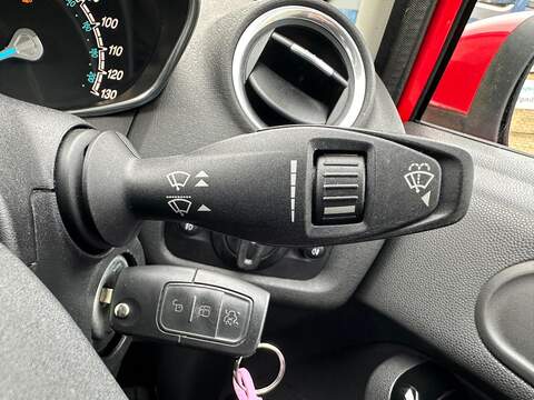 Ford Fiesta 1.25 Zetec Euro 6 3dr - U125544