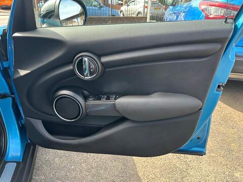 MINI Hatch 1.5 Cooper Euro 6 (s/s) 5dr - U125547