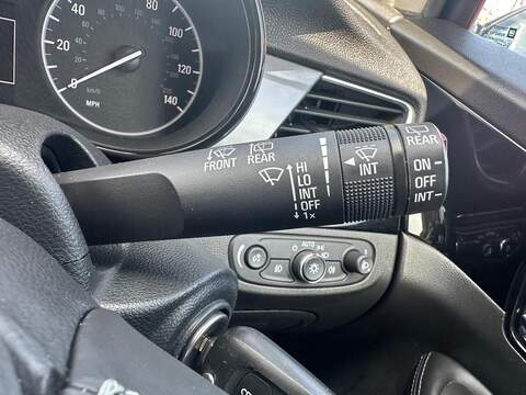 Vauxhall Mokka X 1.4i Turbo ecoTEC Griffin SUV 5dr Petrol Manual Euro 6 (s/s) (140 ps) - U125558