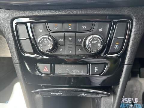 Vauxhall Mokka X 1.4i Turbo ecoTEC Griffin SUV 5dr Petrol Manual Euro 6 (s/s) (140 ps) - U125558
