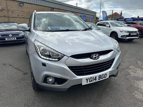 Hyundai ix35 2.0 CRDi Premium SUV 5dr Diesel Manual 4WD Euro 5 (134 bhp) - U125561