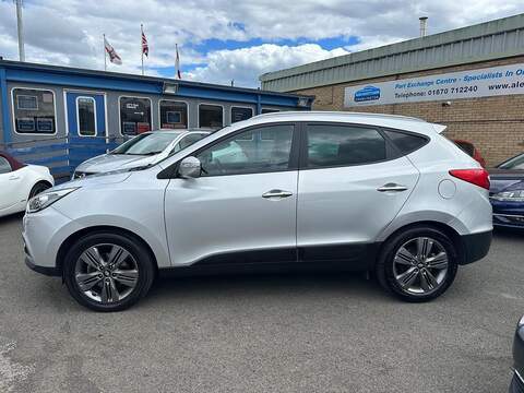 Hyundai ix35 2.0 CRDi Premium SUV 5dr Diesel Manual 4WD Euro 5 (134 bhp) - U125561