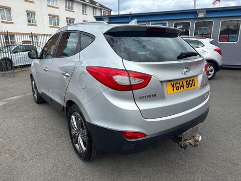 Hyundai ix35 2.0 CRDi Premium SUV 5dr Diesel Manual 4WD Euro 5 (134 bhp) - U125561
