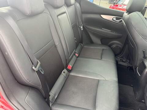 Nissan Qashqai 1.3 DIG-T Tekna Euro 6 (s/s) 5dr - U125564