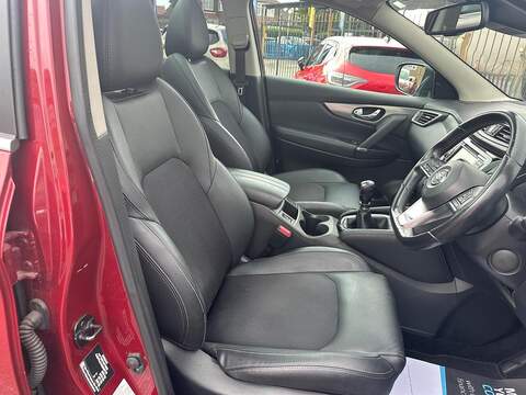 Nissan Qashqai 1.3 DIG-T Tekna Euro 6 (s/s) 5dr - U125564