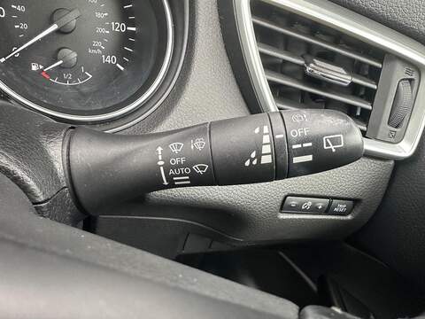 Nissan Qashqai 1.3 DIG-T Tekna Euro 6 (s/s) 5dr - U125564