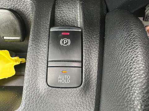 Nissan Qashqai 1.3 DIG-T Tekna Euro 6 (s/s) 5dr - U125564